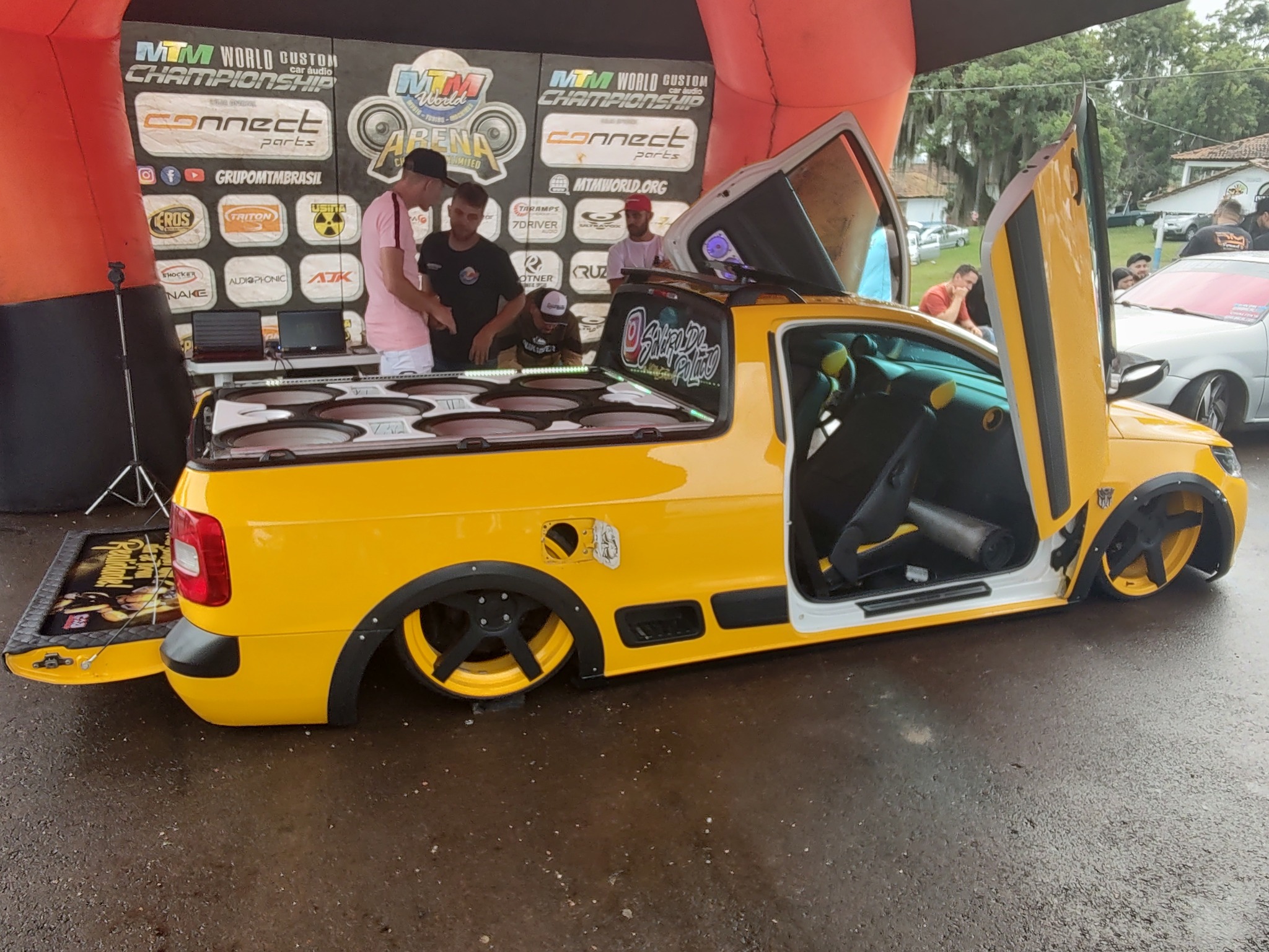 Planeta Automotivo: Fotos de Saveiro com som automotivo Tuning