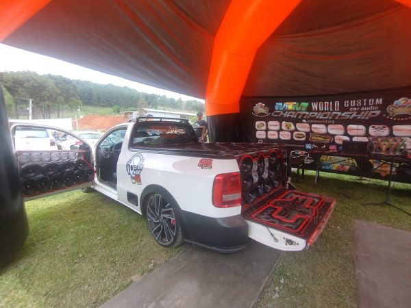 40800476-6dc1-4885-bf04-4b7caddc2571-600